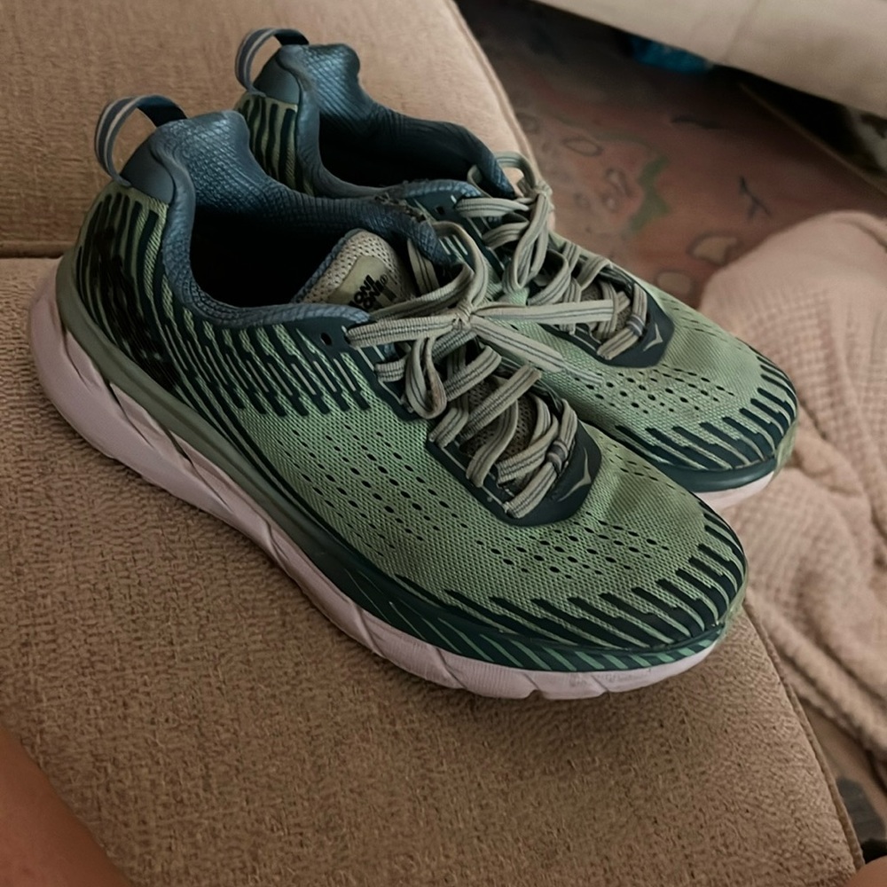 Hoka Clifton 5 Sneakers 7.5